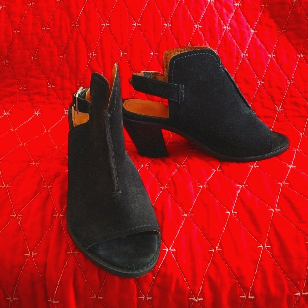 Frye Courtney Sling size 8